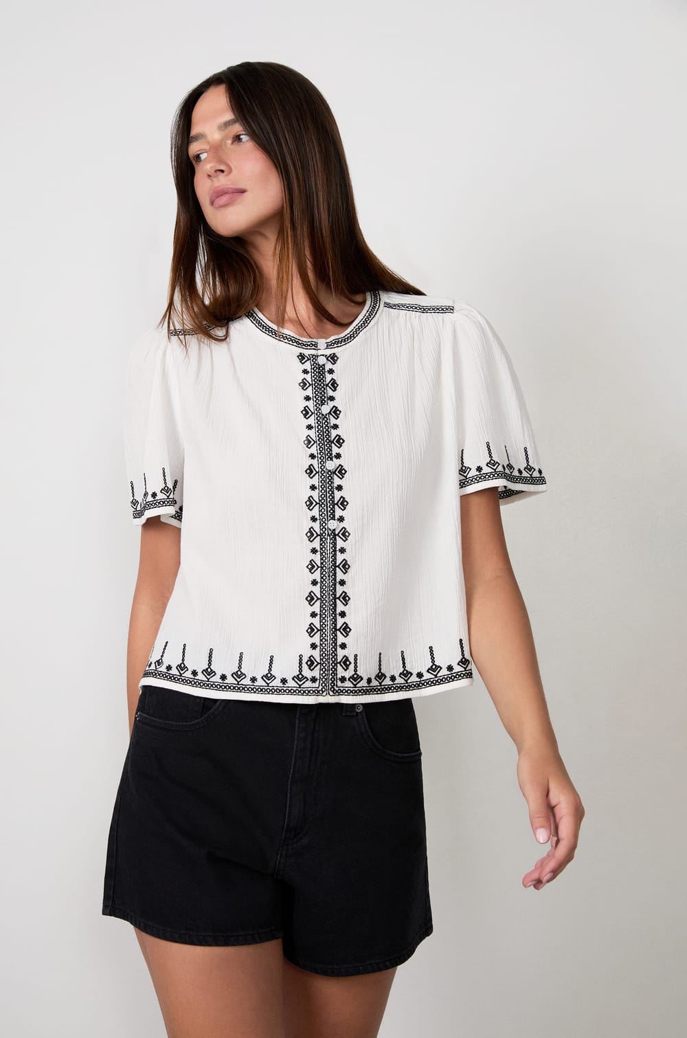 Embroidered cotton blouse;${refinementColor}