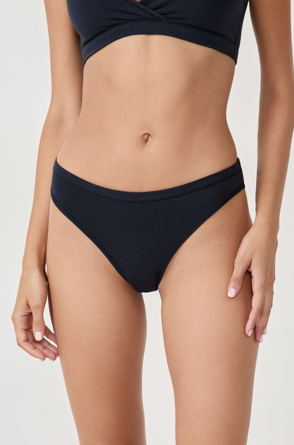 Tanga de algodón;${refinementColor}