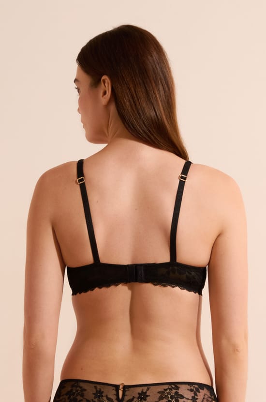 Soutien-gorge coques fines avec broderie;${refinementColor}