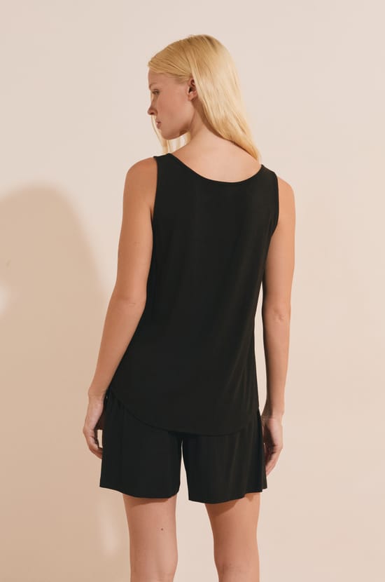 Top de pijama con cuello en V de modal;${refinementColor}