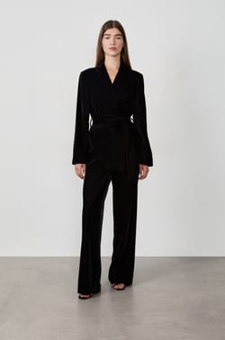 Blazer &agrave; nouer en velours;${refinementColor}