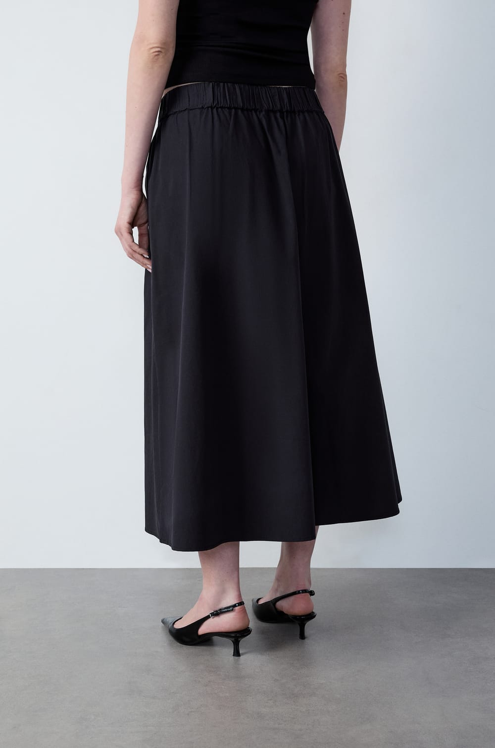 Long Fluid Skirt;${refinementColor}