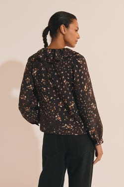 Blouse &agrave; motif floral;${refinementColor}