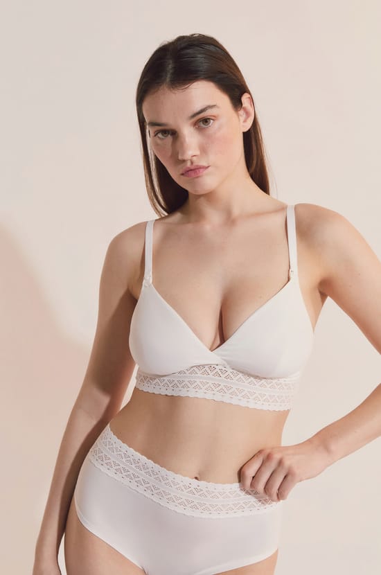 BH N.8 - Das Triangel-Stillb&uuml;stenhalter ohne B&uuml;gel, mit Stillclips;${refinementColor}