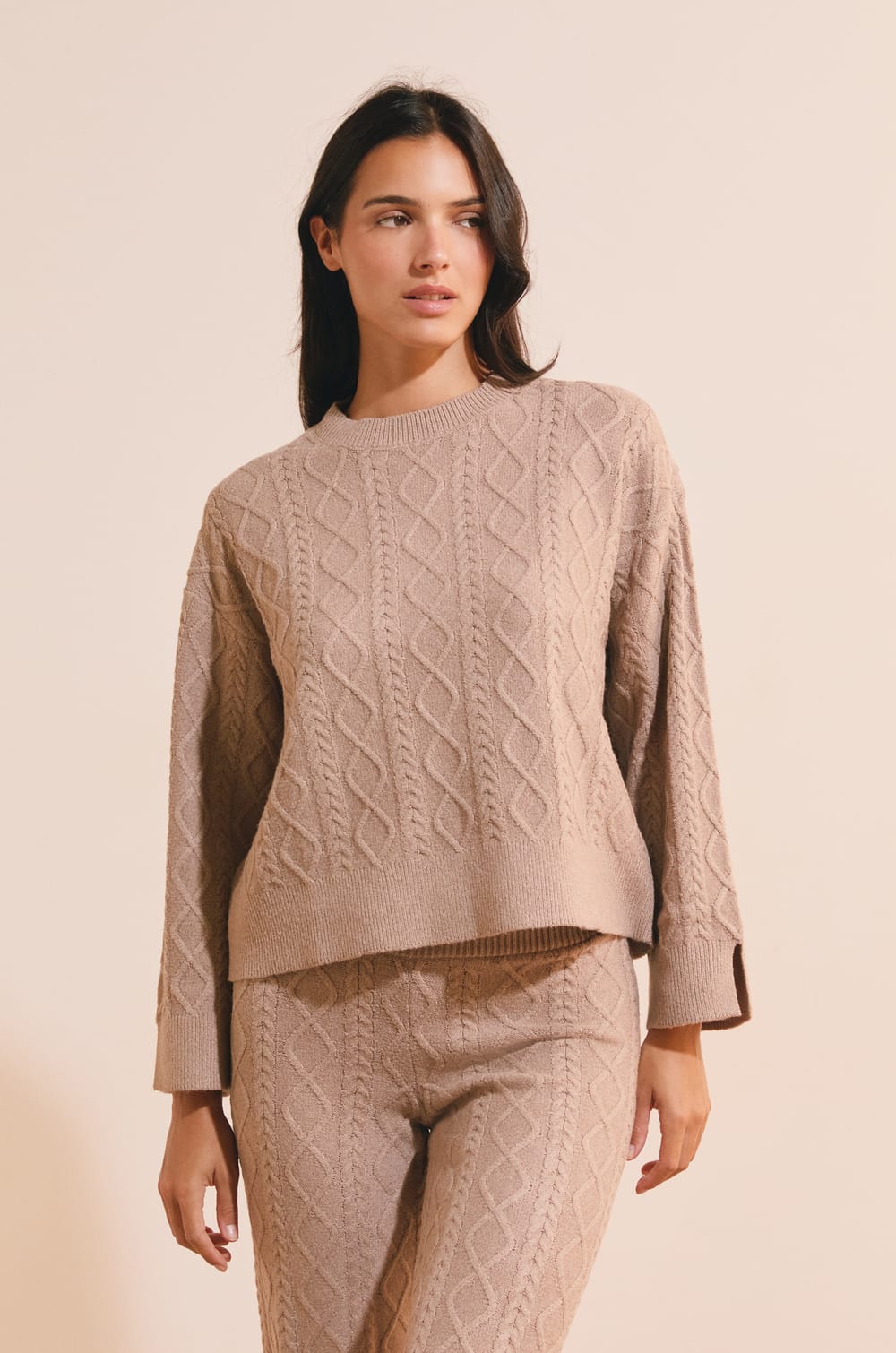 Pull en maille;${refinementColor}