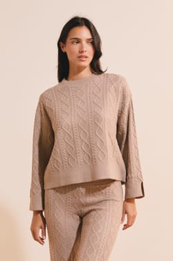 Pull en maille;${refinementColor}