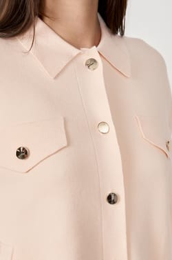 Cardigan à boutons dorés;${refinementColor}