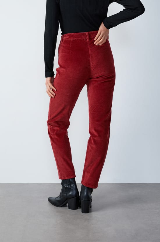 Pantalon coupe droite en velours;${refinementColor}