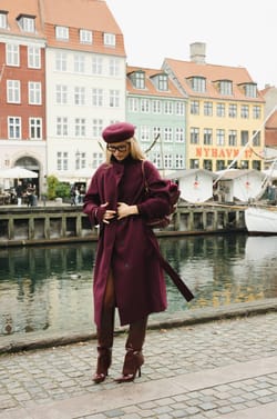 Look @chloelecareux;${refinementColor}