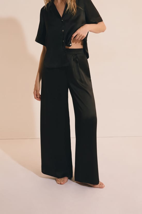 Pantalon de pyjama large en soie;${refinementColor}