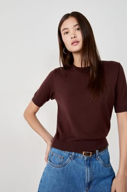 Pull manches courtes;${refinementColor}