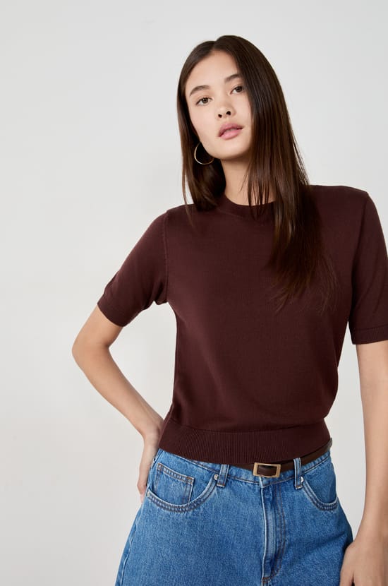 Pull manches courtes;${refinementColor}