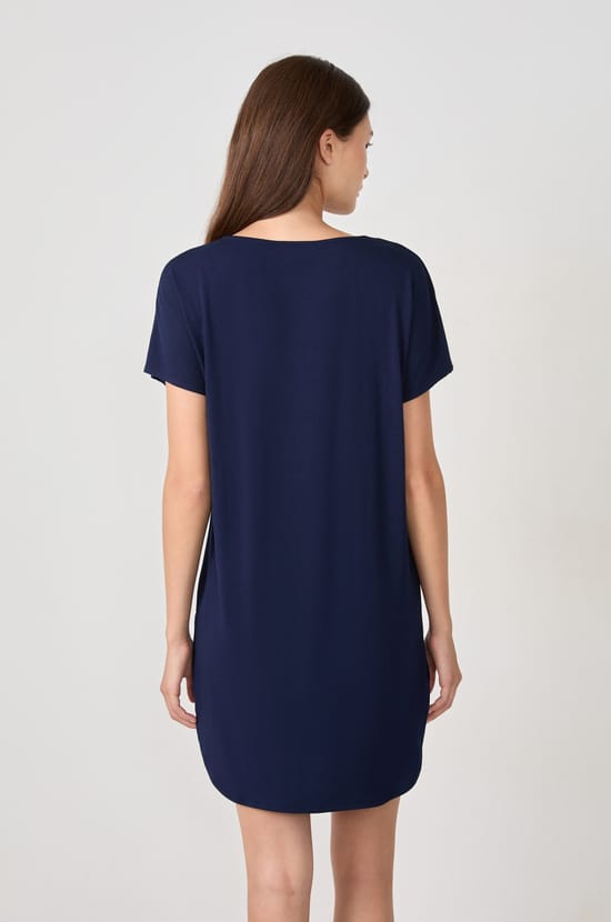 Nuisette décolletée dentelle en modal;${refinementColor}