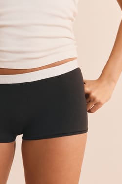 Braga culotte lisa;${refinementColor}