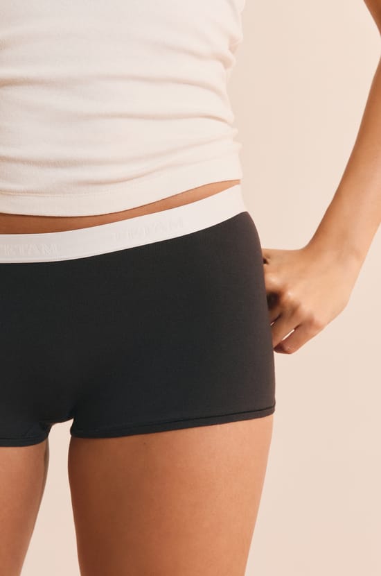 Braga culotte lisa;${refinementColor}