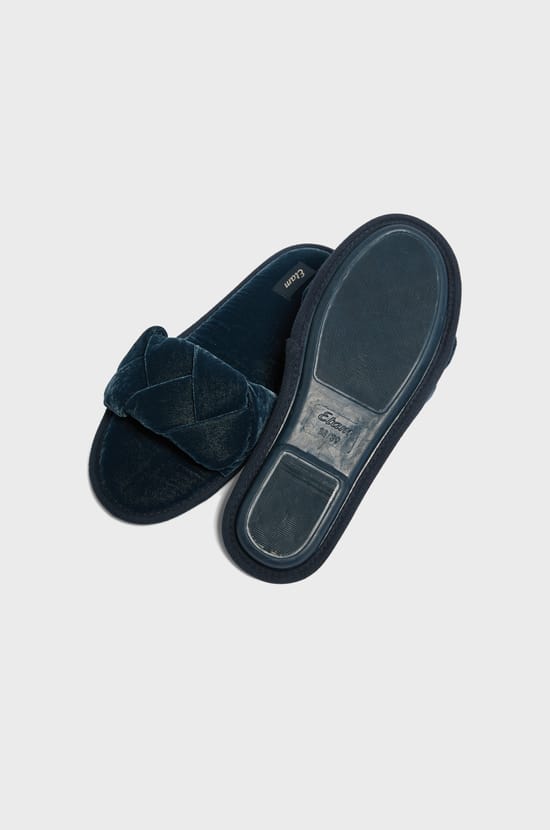 Velvet flip-flop slippers;${refinementColor}