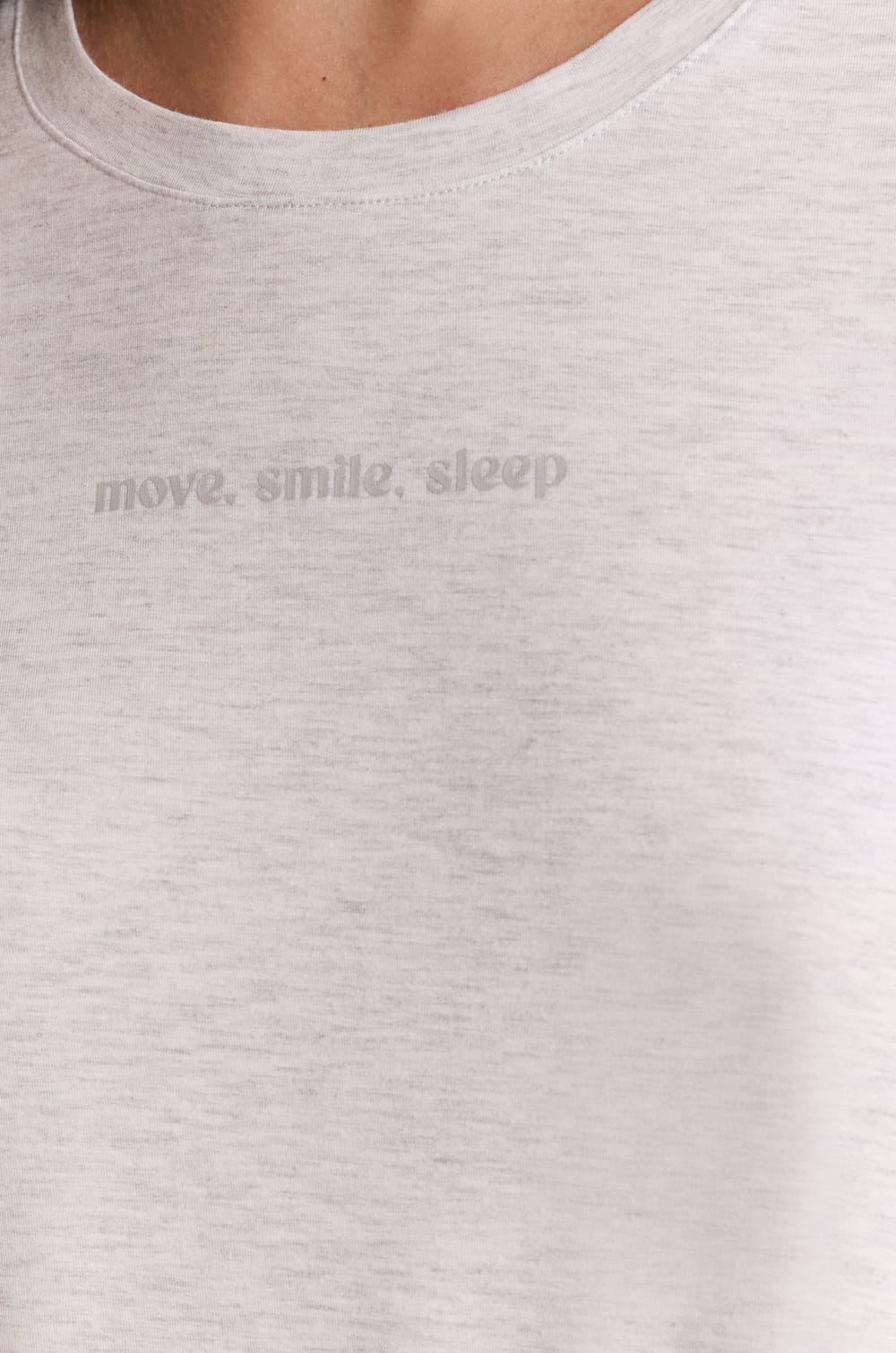 T-shirt de pyjama manches courtes r&eacute;alis&eacute; avec une fibre enrichie en Aloe Vera;${refinementColor}