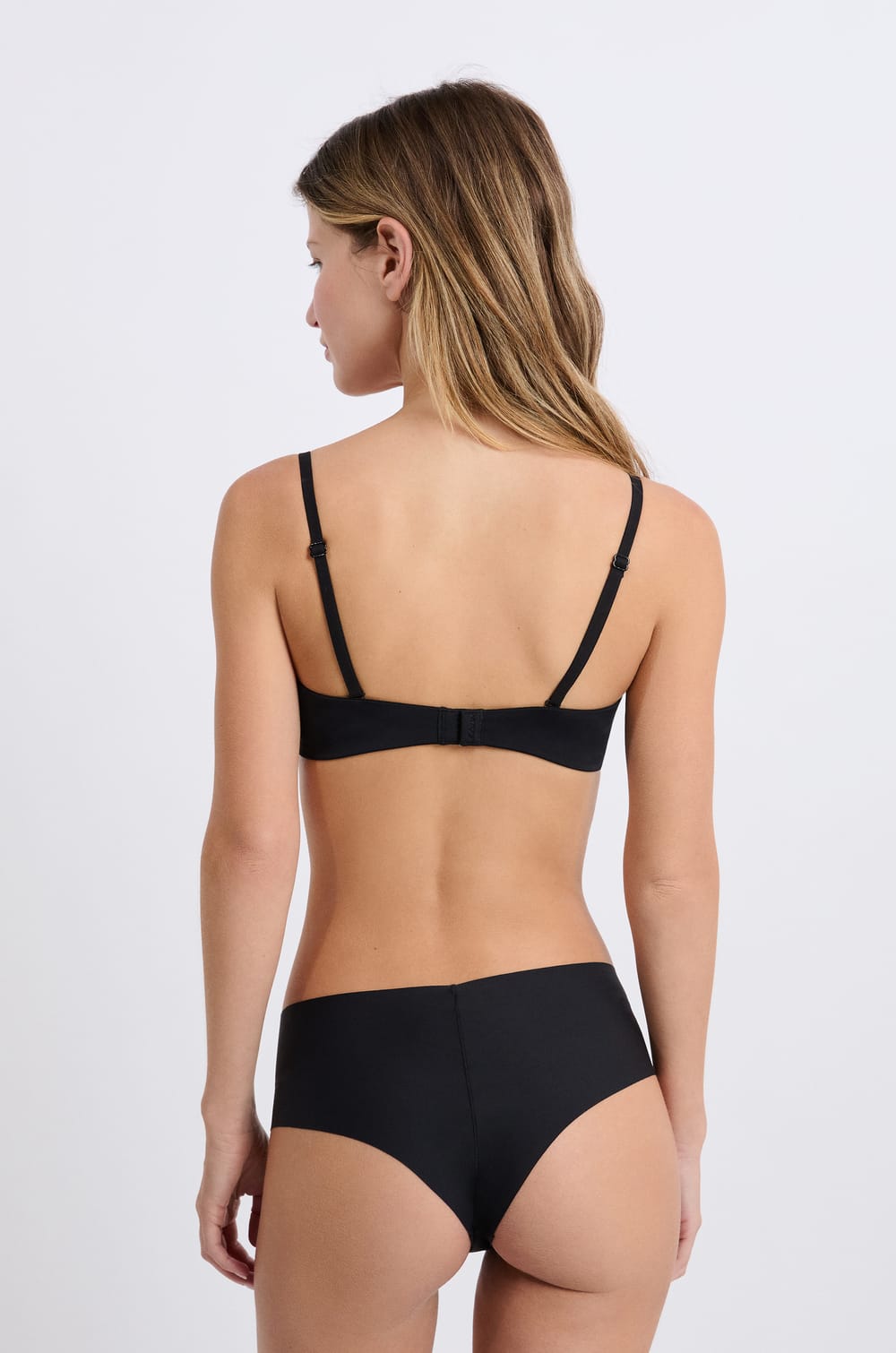 Wireless Strapless Bra in Microfiber;${refinementColor}