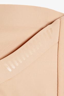 Panty spécial dos nu plongeant - maintien fort;${refinementColor}