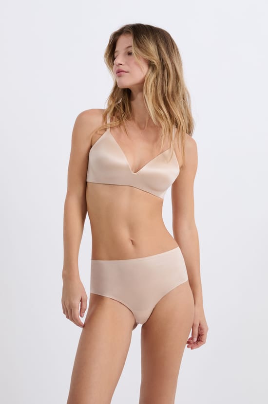 Shorty en microfibre satinée;${refinementColor}