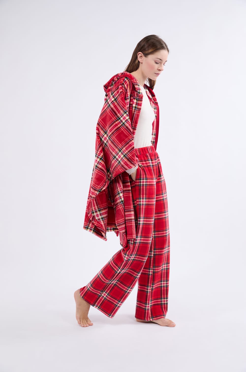 Ponczo bez rękawów z polaru;${refinementColor}