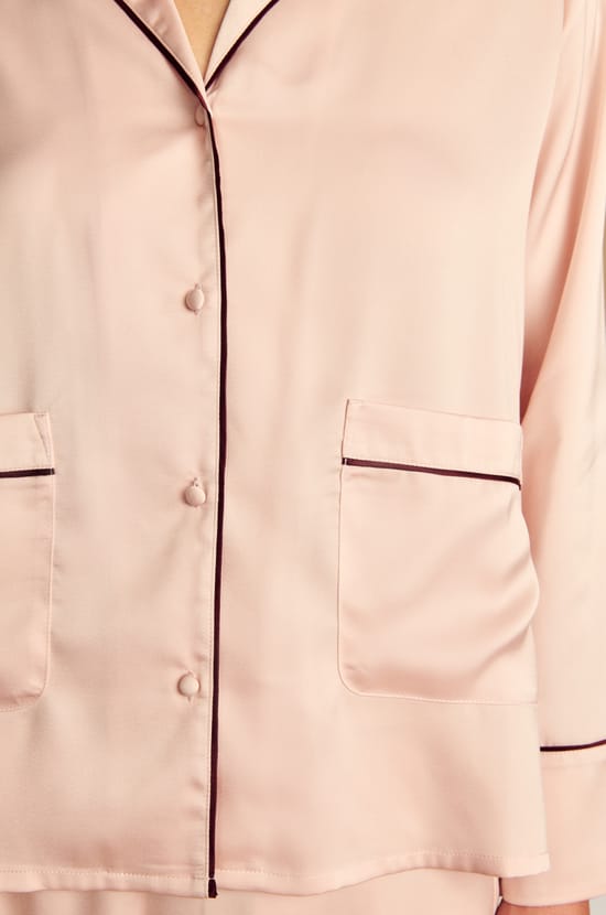 Chemise de pyjama satin&eacute;e;${refinementColor}