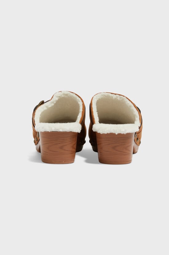 Velvet mules slippers with fleece lining;${refinementColor}