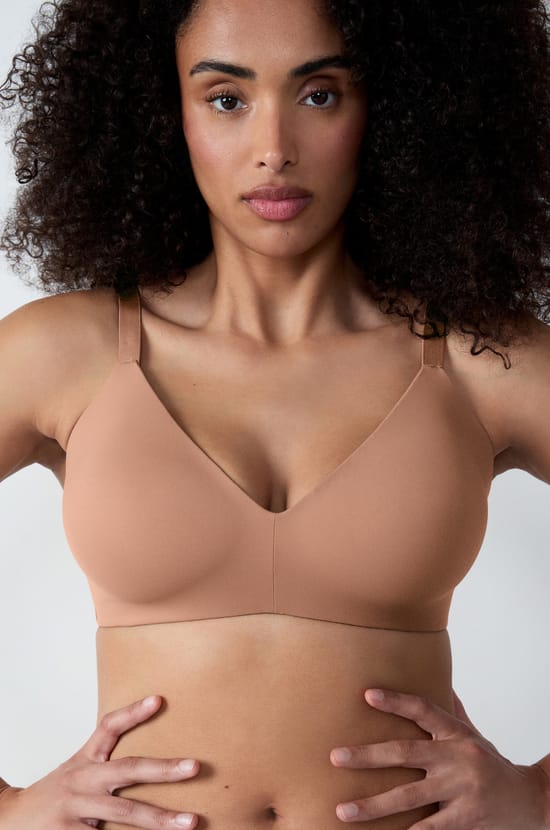 Soutien-gorge coques fines sans armatures en microfibre;${refinementColor}