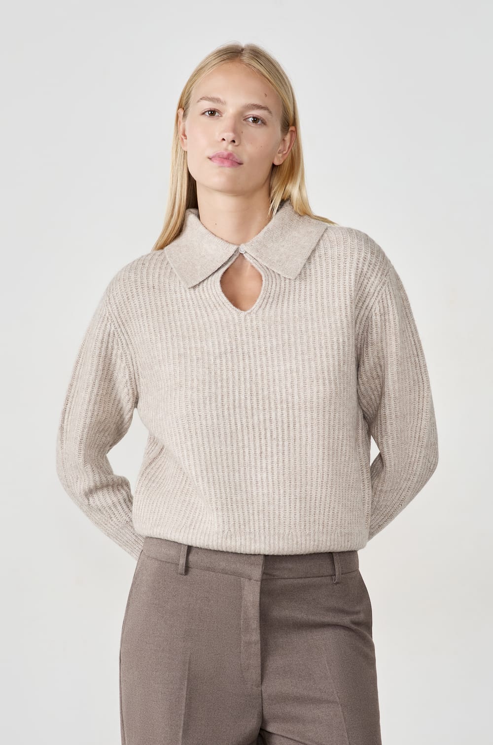 Pull manches longues;${refinementColor}