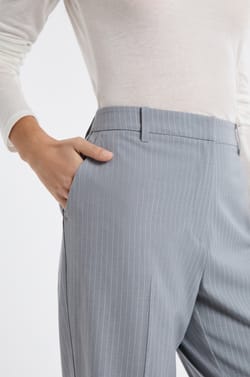 Pantalon habill&eacute; &agrave; rayures;${refinementColor}