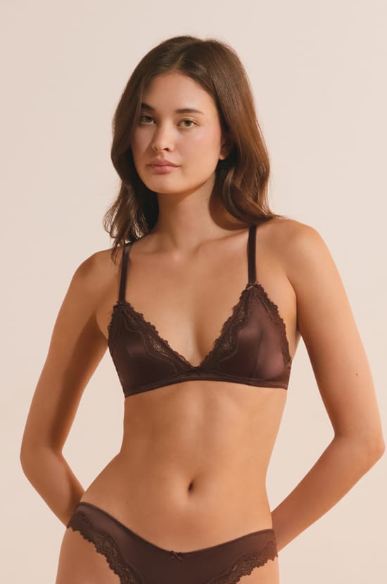 Soutien-gorge triangle satin&eacute;;${refinementColor}