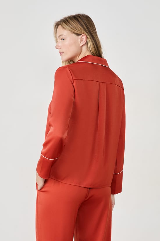 Chemise de pyjama satinée;${refinementColor}