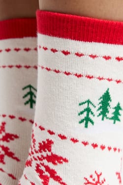 Chaussettes à motifs en maille fine;${refinementColor}