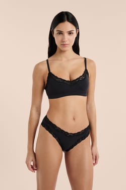 Figi z mikrofibry i koronki;${refinementColor}