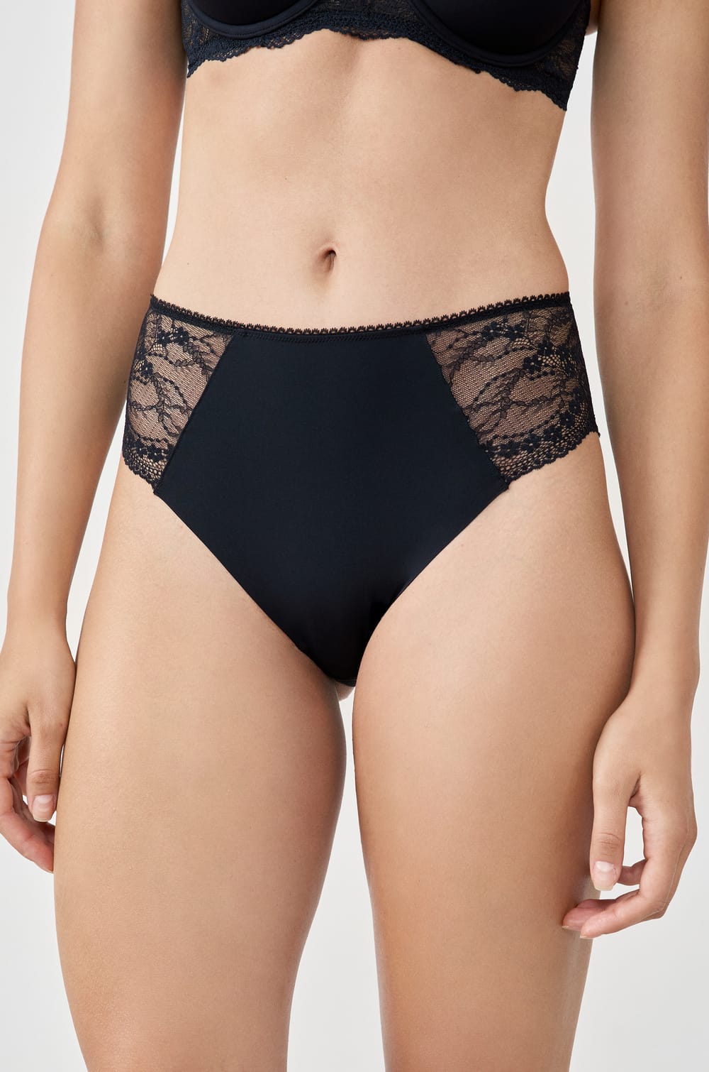 Culotte midi en microfibre;${refinementColor}