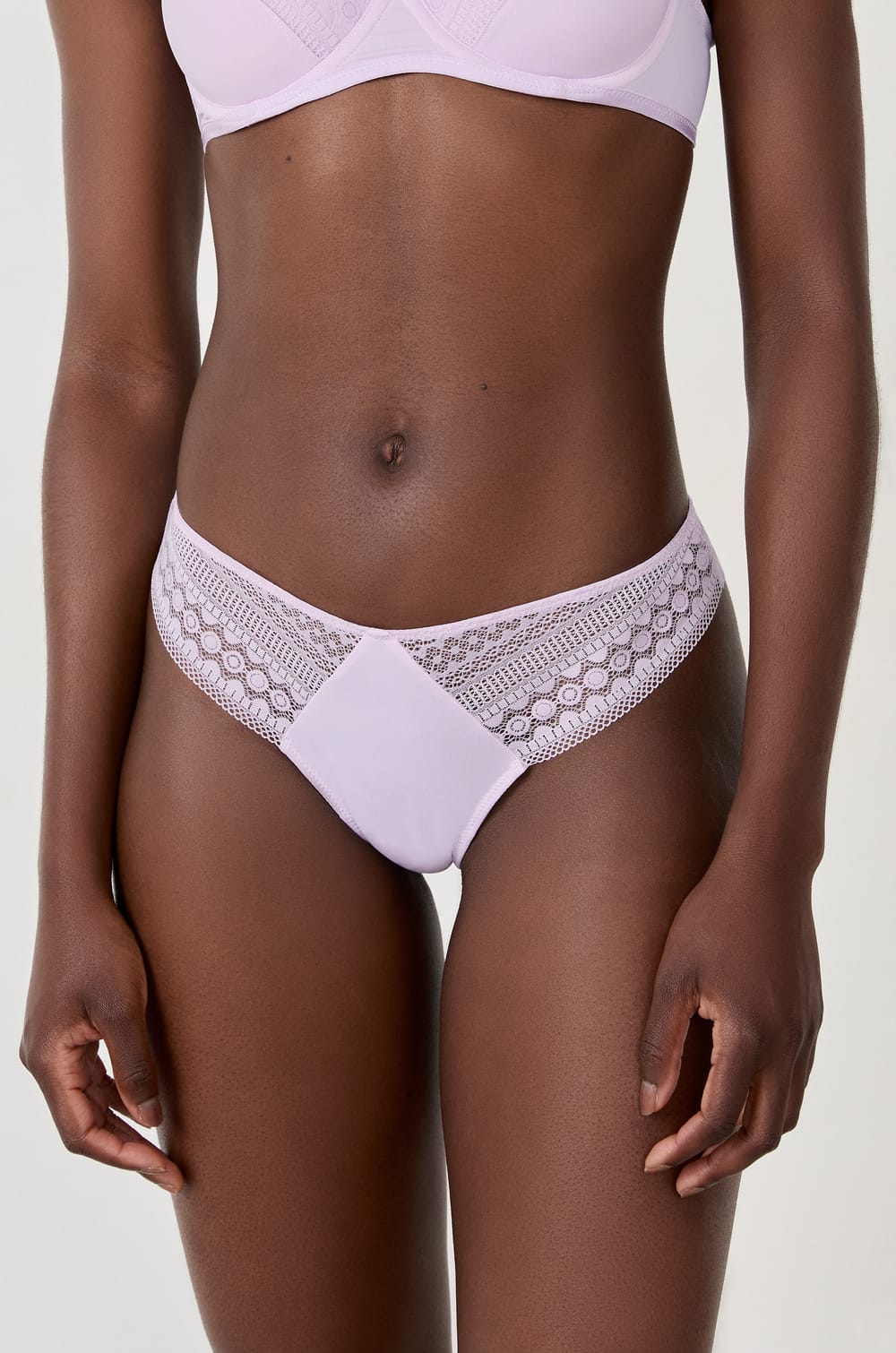 Tanga de encaje;${refinementColor}