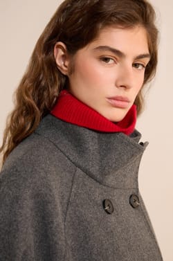 Manteau court col montant avec laine;${refinementColor}