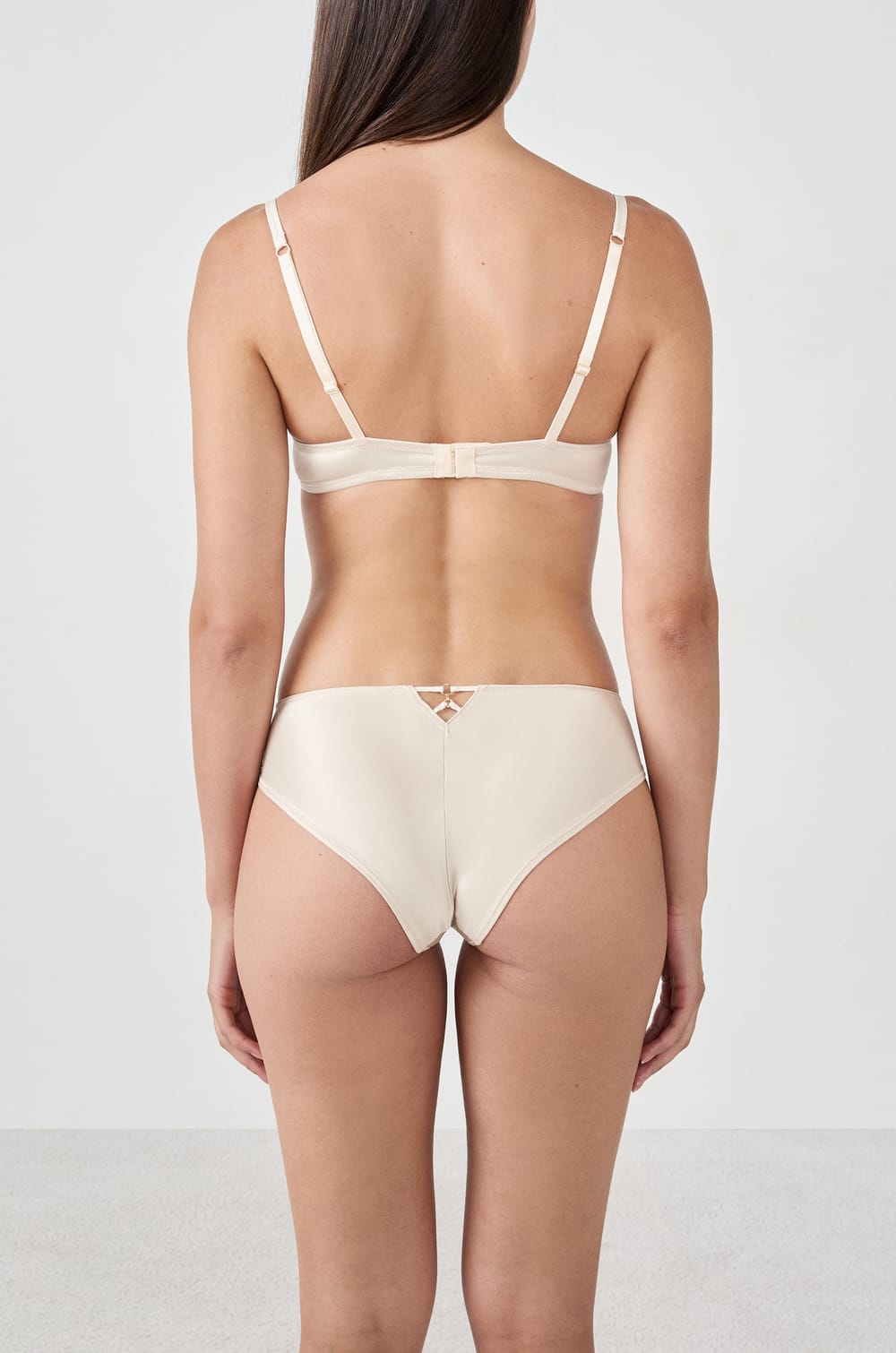 Hipster mit Stickerei;${refinementColor}