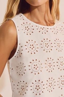 Top avec broderie en coton;${refinementColor}