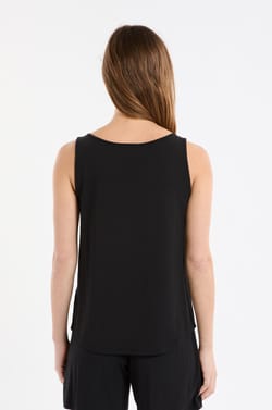 Top de pijama con cuello en V de modal;${refinementColor}