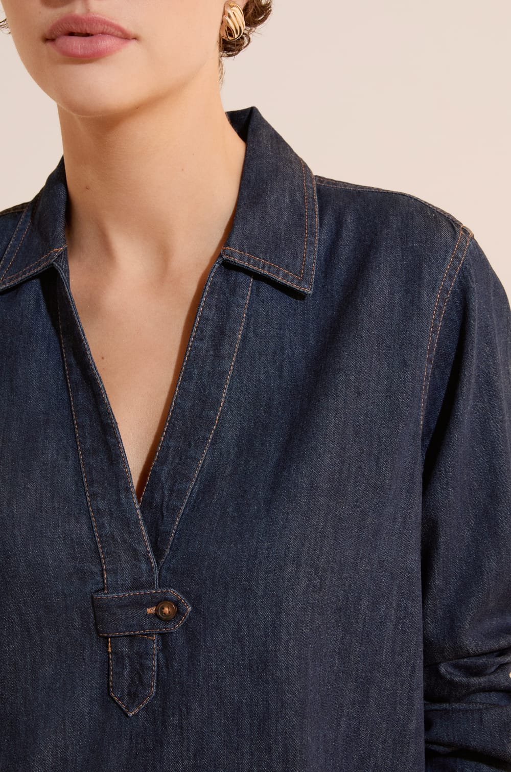 Robe courte &agrave; manches longues en jean;${refinementColor}