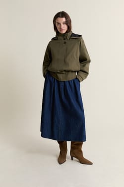 Trench met capuchon van katoen;${refinementColor}