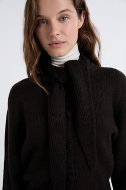 Gilet à nouer;${refinementColor}