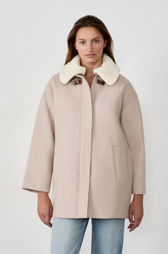 Mid-length coat with wool and faux fur collar;${refinementColor}