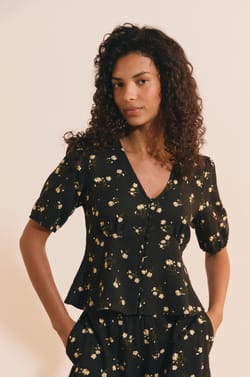 Chemise col V manches 3/4 &agrave; motifs;${refinementColor}