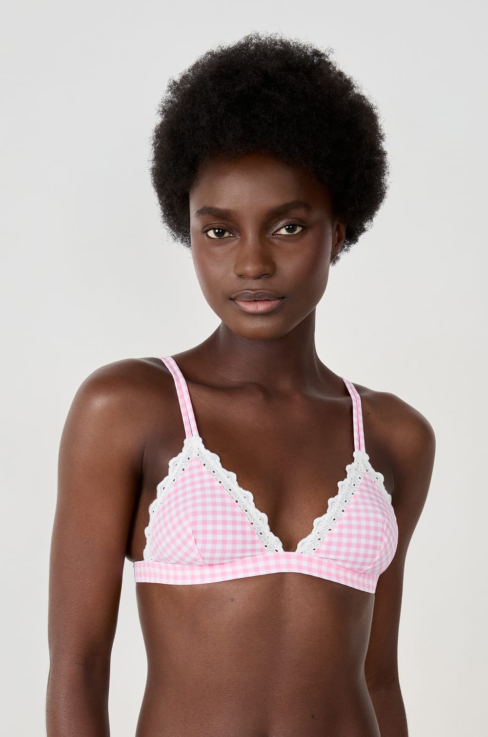 Soutien-gorge triangle sans armatures avec broderie;${refinementColor}