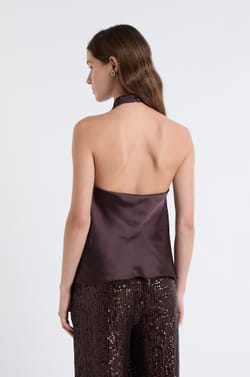 Top sans manches satiné avec col bénitier;${refinementColor}