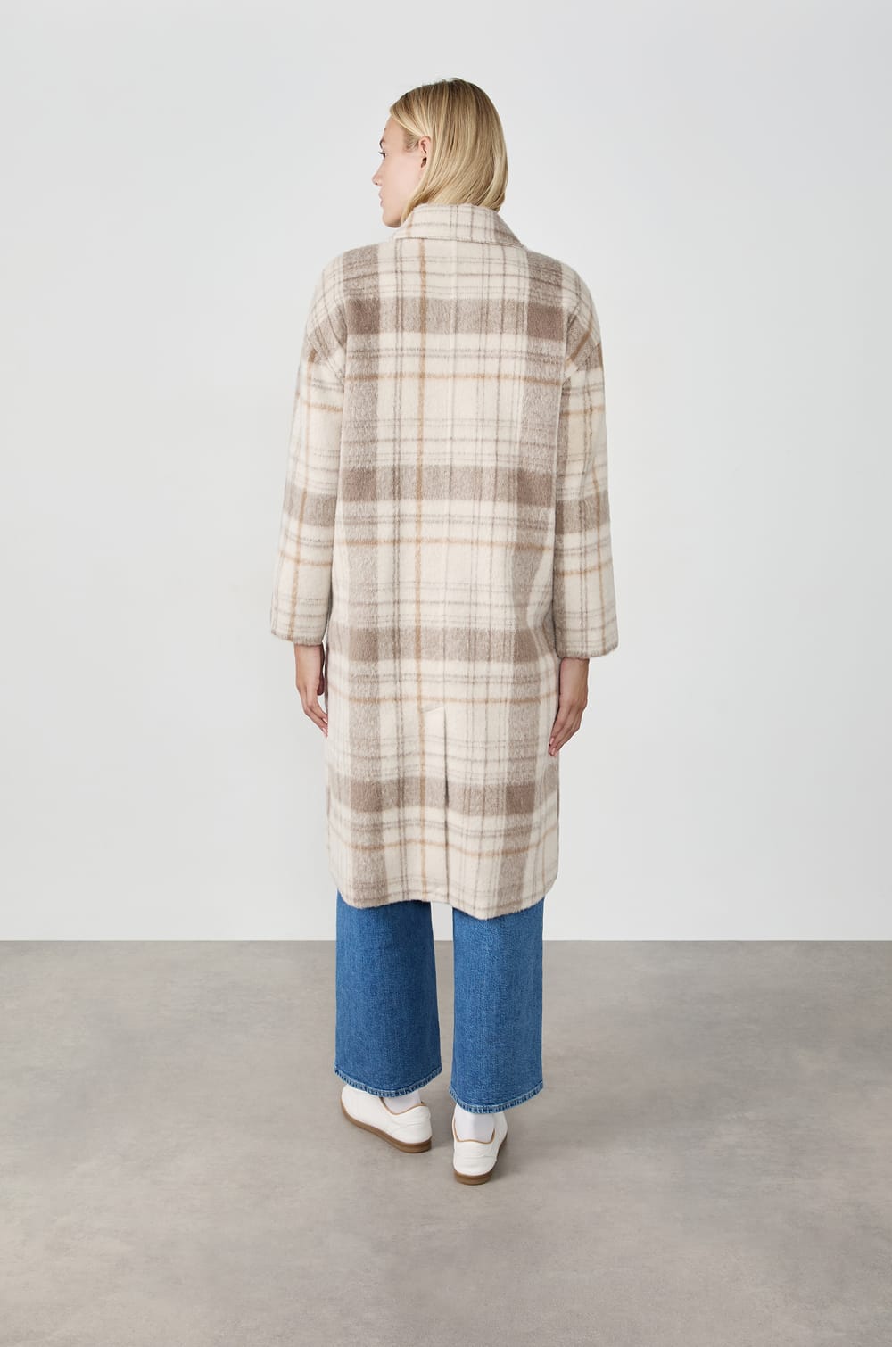 Manteau long à carreaux;${refinementColor}