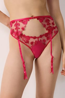 Floral Lace Garter Belt;${refinementColor}
