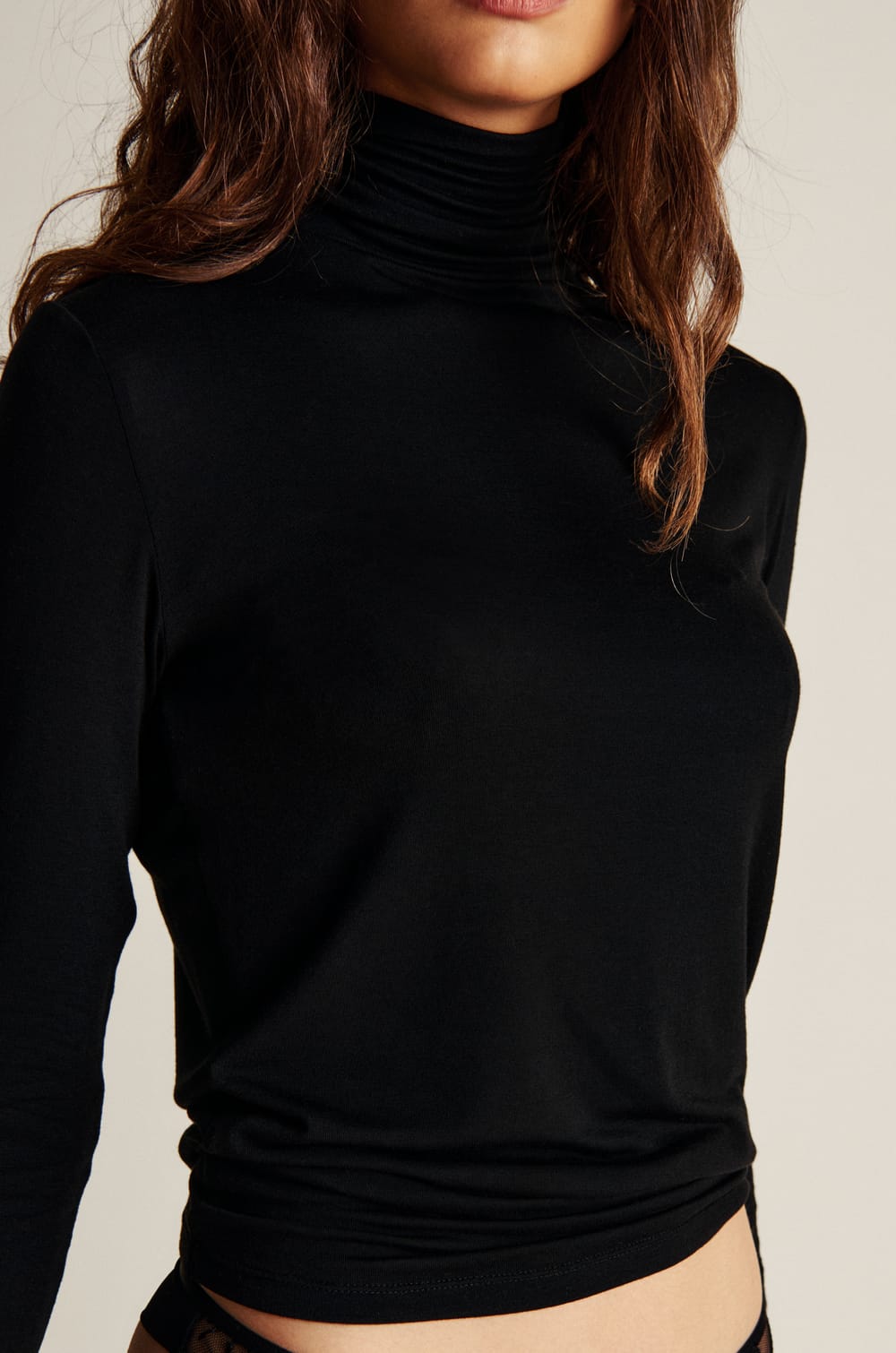 T-shirt thermique col roul&eacute; avec cachemire;${refinementColor}